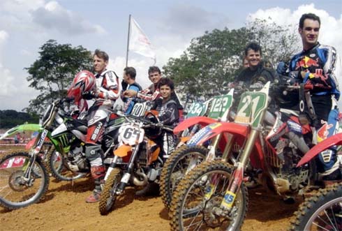 Sorriso sedia etapa do Mato-grossense de Motocross no fim de