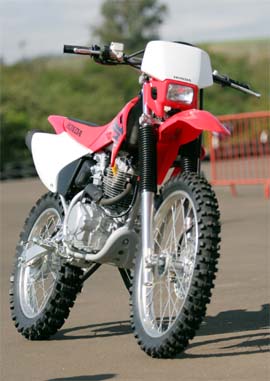 Honda CRF230 na trilha - Motonline