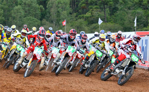 Vídeos: 3ª etapa do Brasileiro de Motocross em Interlagos - MX1