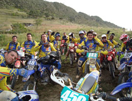 Cachorro do Mato  A primeira – e maior – equipe de Enduro do Brasil.