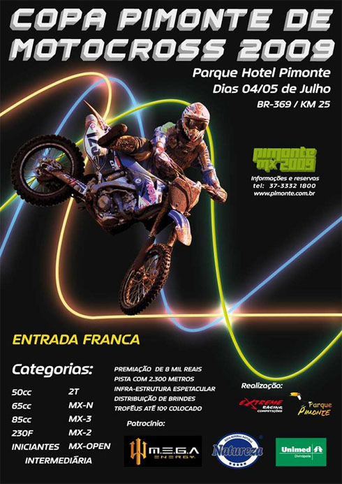 Prova de motocross inaugura pista no Parque de Exposição