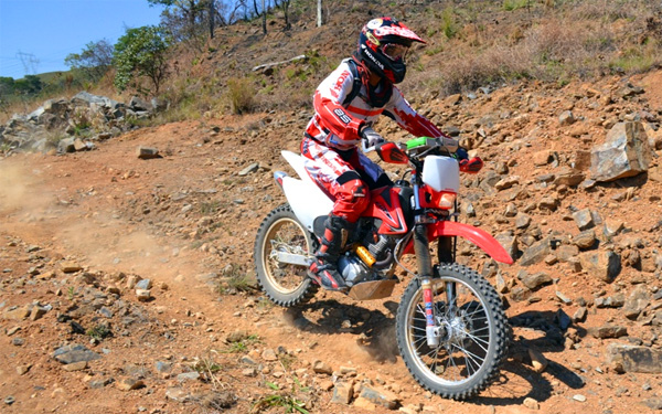 Federação demarca-se de corrida de motos que fez 13 feridos em Lousada -  Renascença