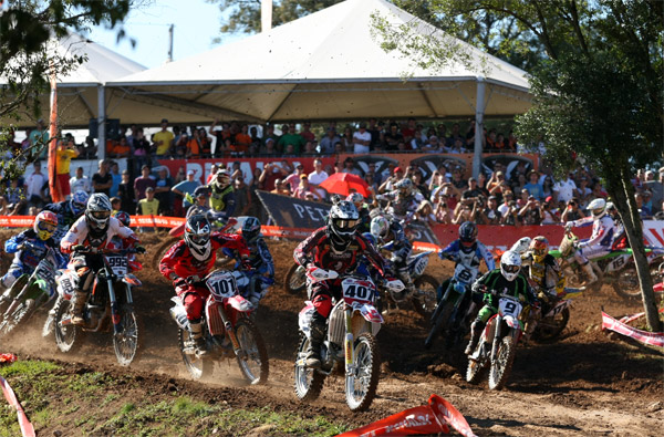 BRMX: AO VIVO  Corridas de sábado – Canelinha/SC - Show Radical