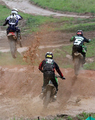 MotoCross em Louveira reúne mais de 5 mil pessoas