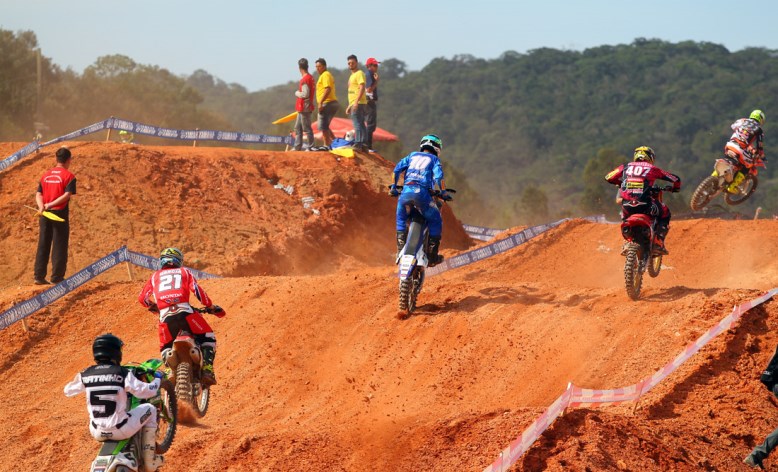 Roteiro com as principais pistas de corrida do Brasil - moto.com.br