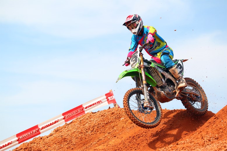 VÍDEOS: corridas da segunda etapa do Brasileiro de Motocross 2015 – BRMX