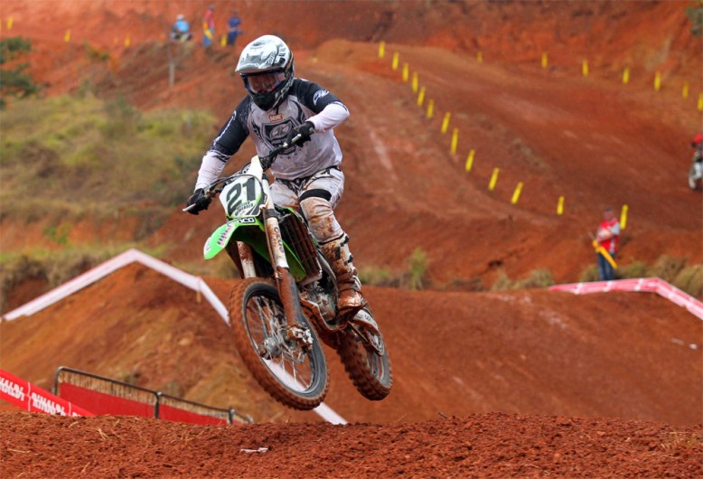 Ao vivo: corrida da MX3 no Brasileiro de Motocross 2018 em Extrema - MG -  MotoX