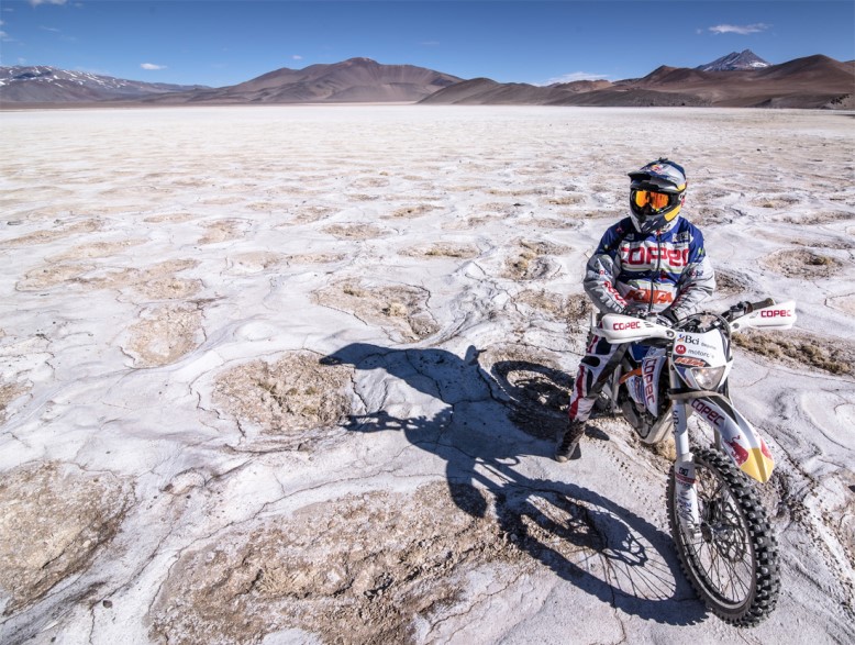 Moto elétrica quebra recorde mundial de arrancada - Lubes em Foco