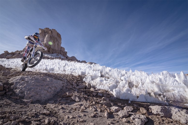 Moto elétrica quebra recorde mundial de arrancada - Lubes em Foco