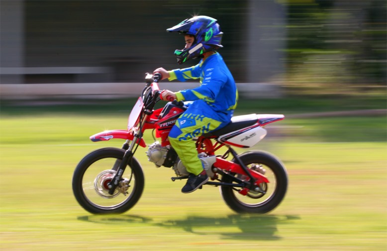 Criança no motocross: a história do pequeno prodígio - Motonline