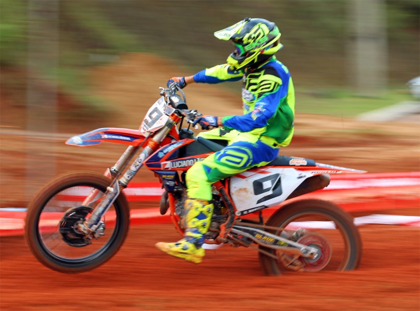 Ao vivo: corrida da MX3 no Brasileiro de Motocross 2018 em Extrema - MG - MotoX