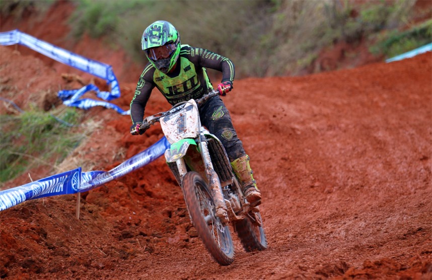 Ao vivo: corrida da MX3 no Brasileiro de Motocross 2018 em Extrema - MG -  MotoX