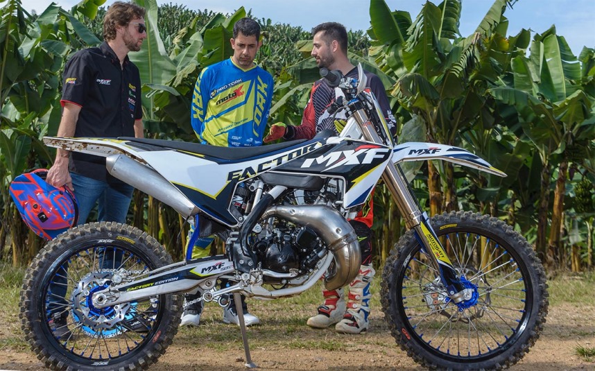 Brasileira MXF lança moto dois tempos para trilha - moto.com.br