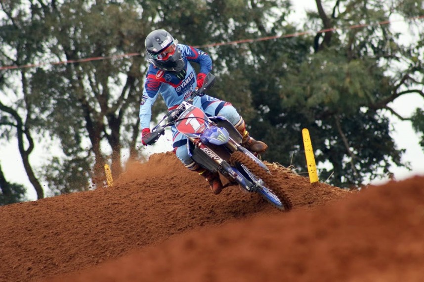 Vídeo Brasileiro Motocross 2018 - 2ª etapa - Rancho Queimado - Corridas de  Sábado - MX3, 230cc e 55cc - MotoX