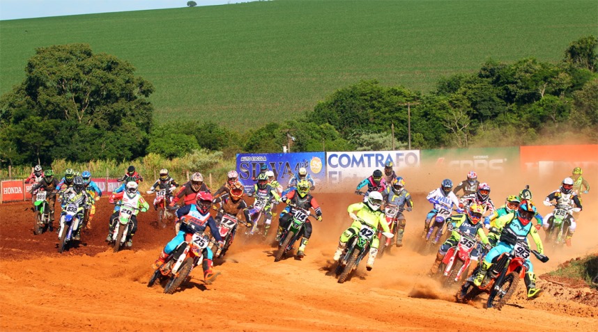 Estreia da Honda nas corridas de motos foi no Brasil – Caio Silva Brasil