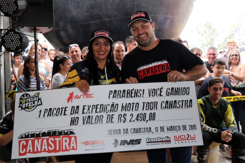 Trilhas - Trilhão quebra recorde mundial reunindo quase 4 mil pilotos em Santa  Catarina - MotoX