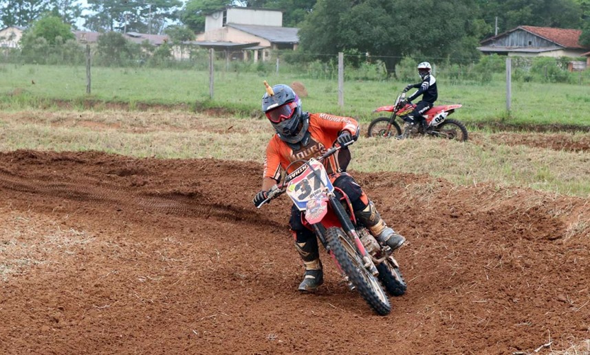 Encontro Tatu Trail reúne mais de 1.000 trilheiros em Brusque - SC - MotoX