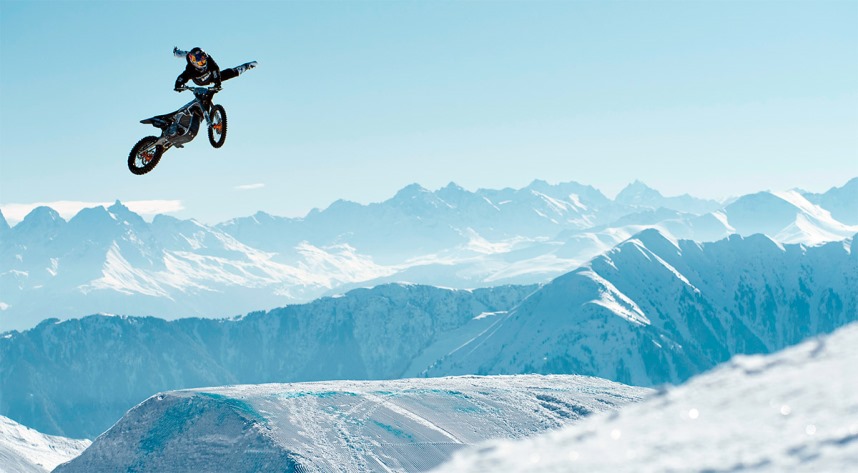 E-FMX Session in LAAX with Mat Rebeaud