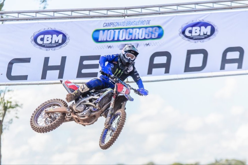 MX1  Brasileiro de Motocross ao vivo: Transmissão das corridas deste  domingo, 22 de novembro